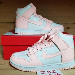 Nike Dunk Hi 'Crimson Tint'